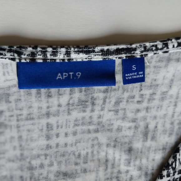 APT. 9 Black & White Soft Knit Tunic Wrap Top NWT - Picture 4 of 7